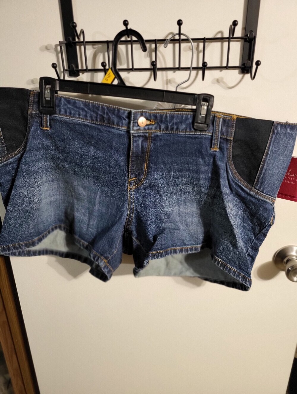 NEW ISABEL MATERNITY SHORTS SZ 16